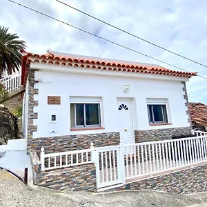 casa-los-palmeros-perdomo.in-canary-islands.com/